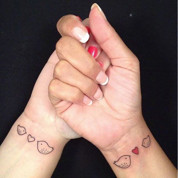 mother-daughter-tattoos-15__605