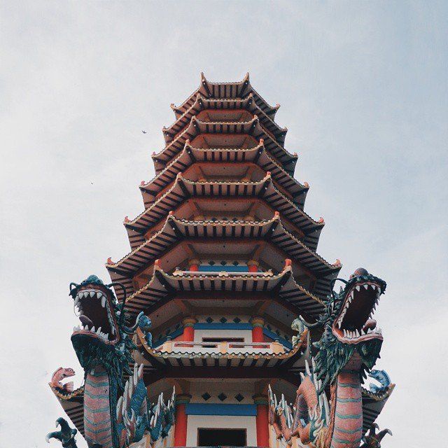 pagoda di pulau