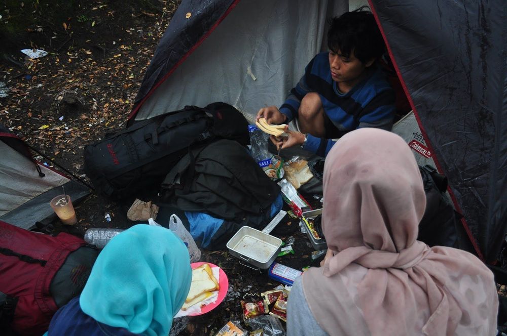 Mendaki Gunung? Pesiapan Ini yang Perlu Kamu Ketahui