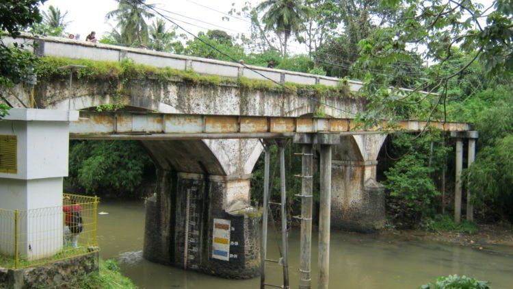 Misteri Jembatan Panus Depok yang Berusia Lebih Dari 100 Tahun. Sarat Akan Kejadian Tak Kasat Mata!