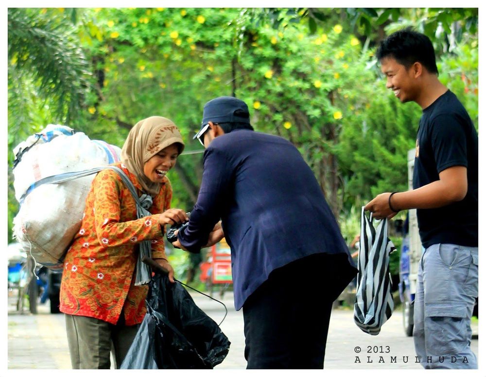 Untukmu, Gadis yang Siap Diperistri. 5 Hal Ini Membuat Lelaki Jawa Memang Layak Kamu Nikahi