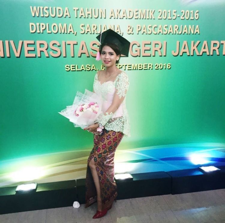 cantik untuk wisuda :)