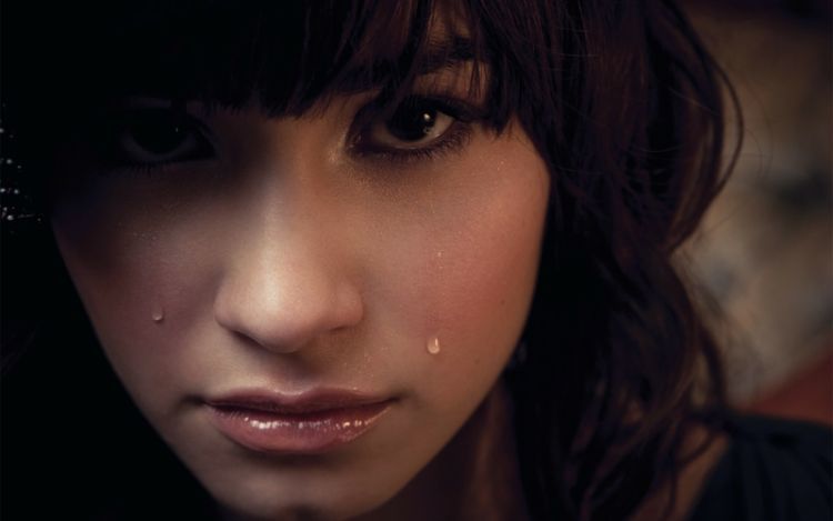 brunettes-women-celebrity-portrait-demi-lovato-teardrops-crying-faces-1920x1200-wallpaper_www-wall321-com_35