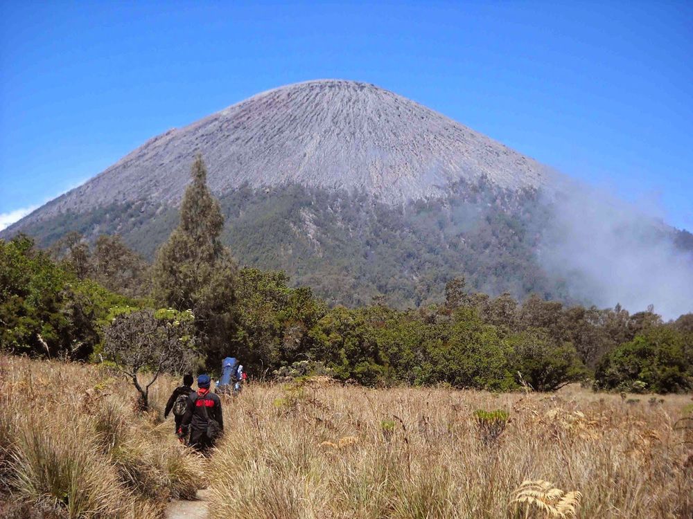 Begini Kronologis Pendaki Meninggal di Mahameru. Semoga Jadi Duka Terakhir di Gunung!