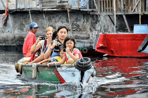 Jakarta Hidden Tour, Wisata di Sudut Kumuh Ibukota. Kemiskinan pun Laku Dijual di Sana!