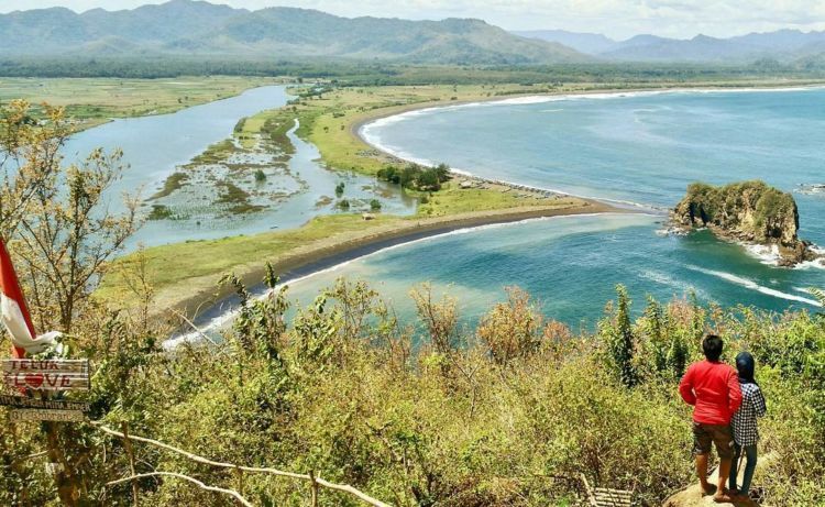 Ini dia Teluk Cinta :)