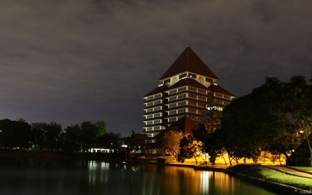 Ternyata Banyak Hantu Cewek Gentayangan di Kampus UI. Kamu Para Alumni, Pasti Hafal Kisah-kisah Ini!