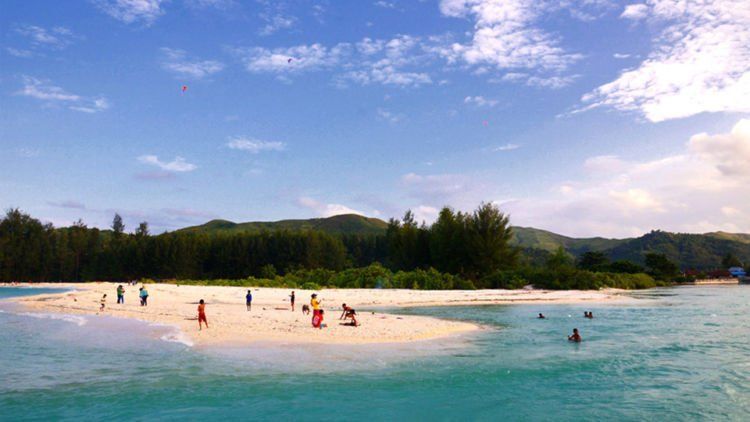 Di Balik Sisi Gelapnya Sebagai Penjara Tapol ‘65, Pulau Buru Layak Jadi Destinasimu Selanjutnya