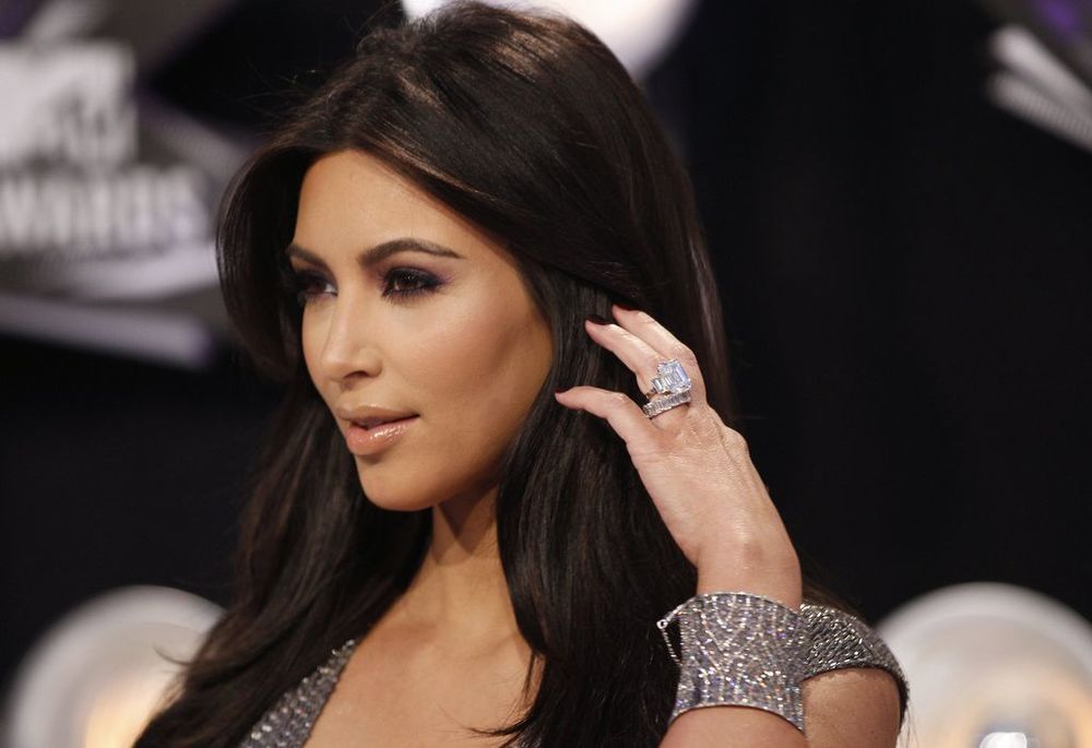 Pelajaran yang Bisa Kita Ambil Bersama Dari Hilangnya Cincin 4,5 Juta Dollar Kim Kardashian