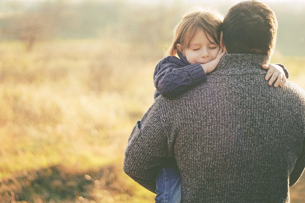 Bagi Anak Perempuan, Ditinggalkan Ayah adalah Patah Hati Terhebat