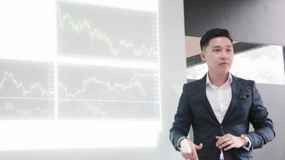 Nggak Zaman Lagi Tunggu Gajian Sampai Tua, Ikuti Langkah 5 Anak Muda Ini Jadi Investor Kelas Dunia!