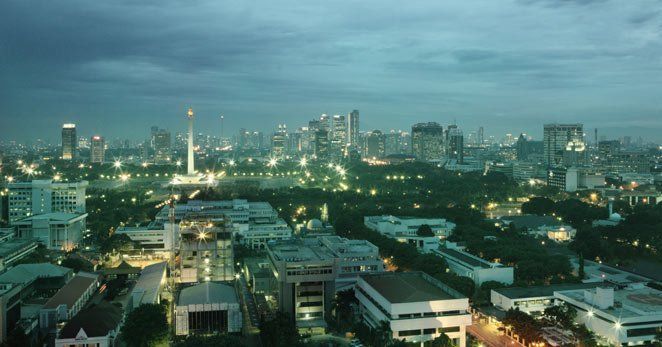 Kalau pun dekat kantor, biaya sewa bulanannya selangit.