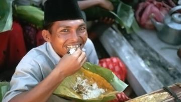 Di Indonesia, 17 Kebiasaan Ini Dianggap Wajar, Padahal Bikin Turis Asing Geleng-geleng Kepala