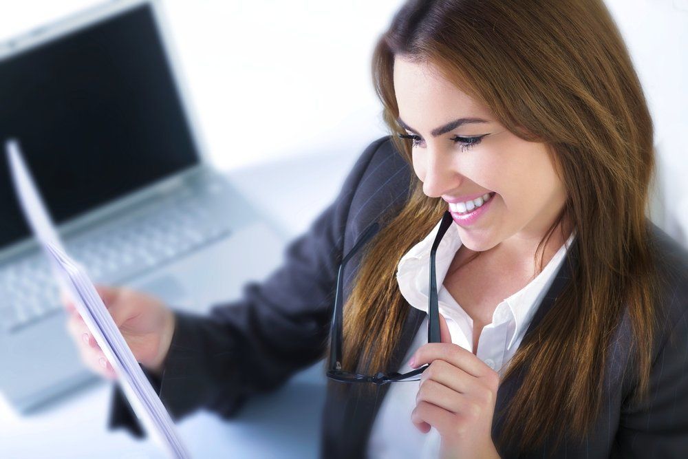 Jika Kamu Wanita dengan Tipe-tipe ini, Kamu Pasti Jadi Idola di Kantor!