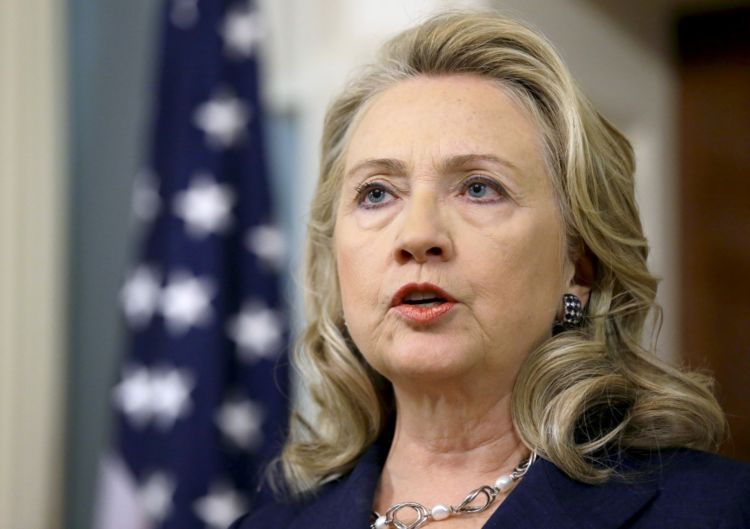 hillary clinton adalah istri dari mantan presiden AS, Bill Clinton