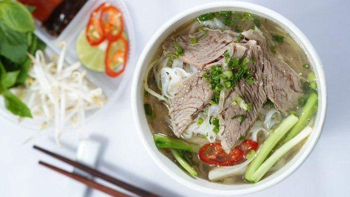 Pho - mie khas Vietnam.