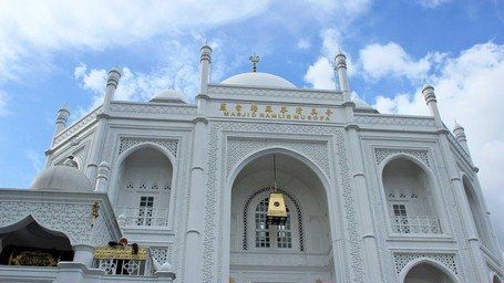 Sekilas Mirip Taj Mahal, Masjid Megah ini Lagi Hits di Jakarta