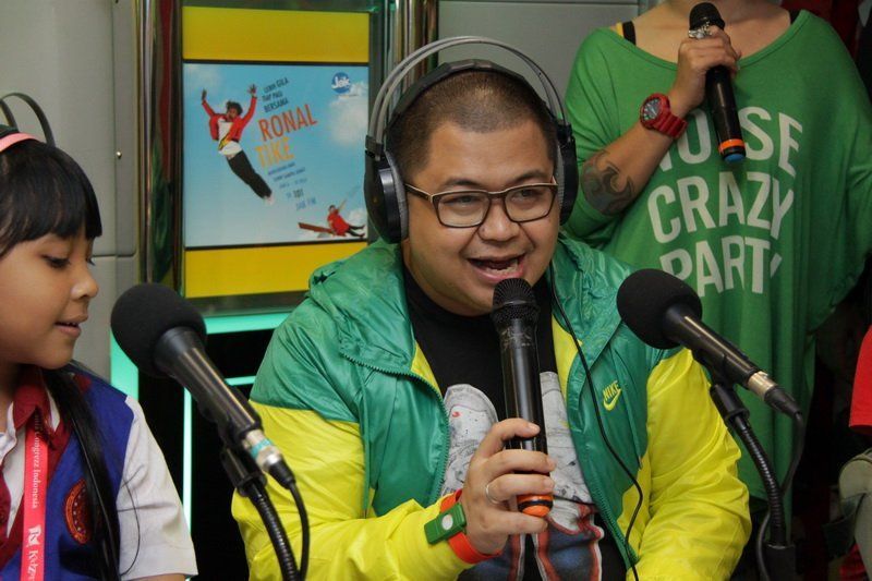 Tips dan Trik Jitu Menjadi Seorang Penyiar Radio yang Kece Abis