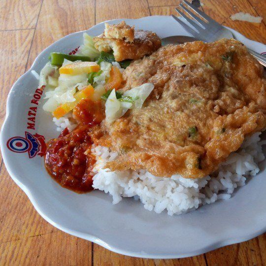 Penikmat Warung Burjo Garis Keras Pasti Paham 5 Menu Favorit Ini.