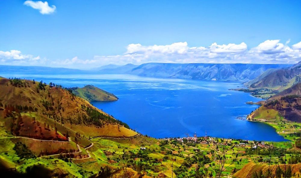 Kisah Misteri Sering Hadir di Danau Toba. Mulai Tangisan Misterius, Hingga Wanita Berwajah Rata!