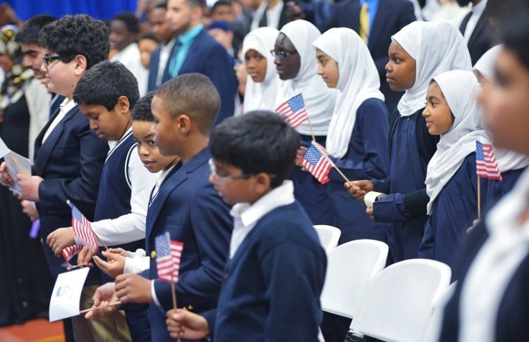 Muslim dari luar dilarang masuk, muslim AS mau di apain ya?