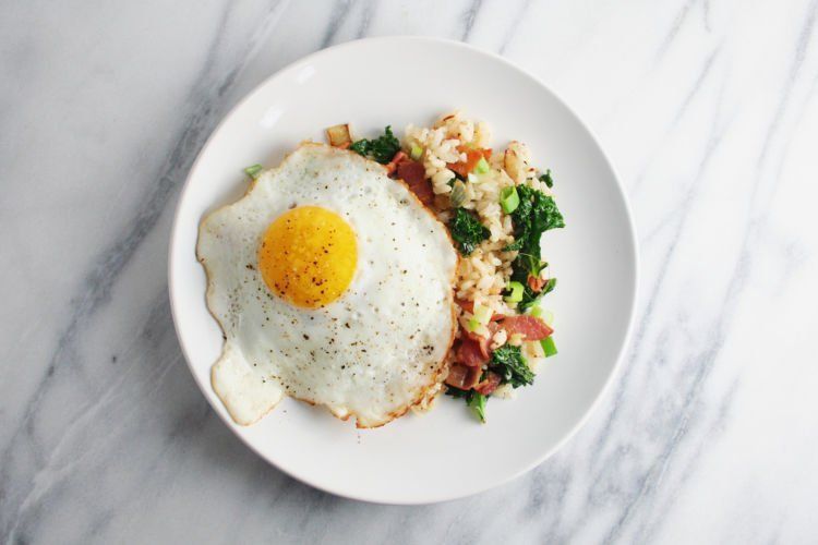 nasi goreng plus telur