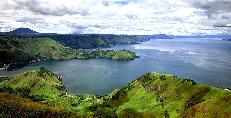 Sebelum Menikah Nanti, Paling Tidak Sekali Kamu Wajib Ke 7 Tempat Magis di Danau Toba Ini!