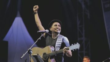 9 Lagu dari Glenn Fredly Akan Buat Suasana Romantismu Bareng Pasangan Halal Kian Syahdu