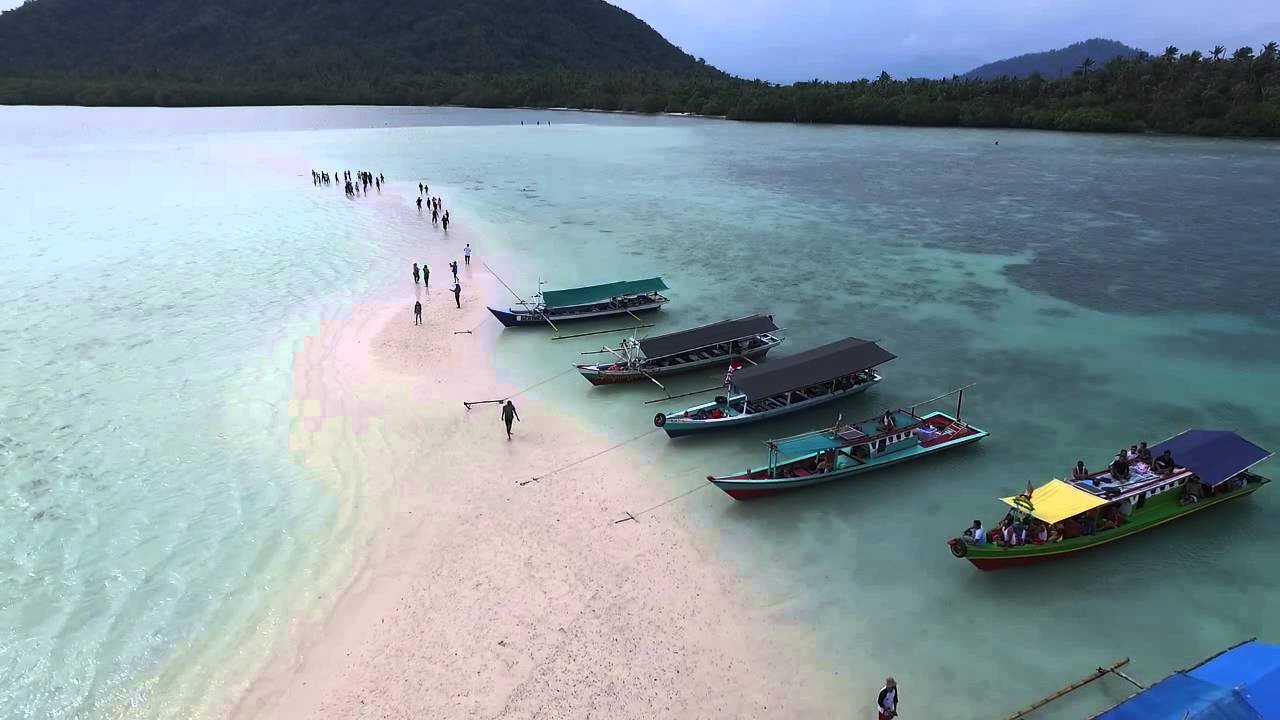 Menengok Sedikit Wisata Pantai Pasir Putih Pulau Pahawang di Lampung Yuk!