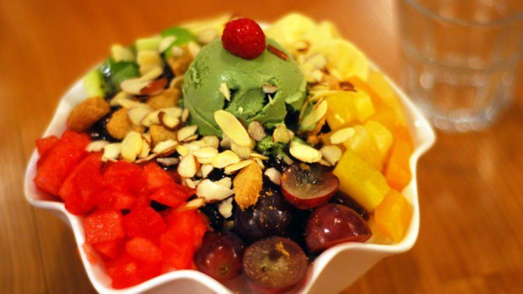 Patbingsoo Manisnya Gak Kalah Sama Janji Mantan. Cobain Es Serut Khas Korea Ini!