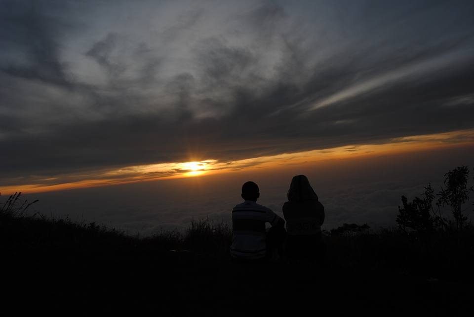 Menyakitkan, Jatuh Cinta Kepada Seseorang yang Tak Mampu Aku Miliki