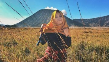 5 Alasan Ini Bikin Yakin Kalau Cewek yang Doyan Traveling Paling Cocok Jadi Ibu Buat Anakmu Nanti!