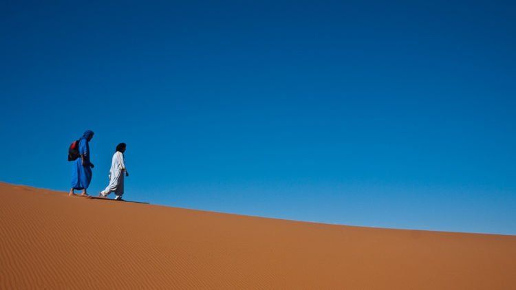 Bosan Traveling ke Situ-situ Aja? Gurun Sahara Wajib Jadi Destinasi Traveling Berikutnya!