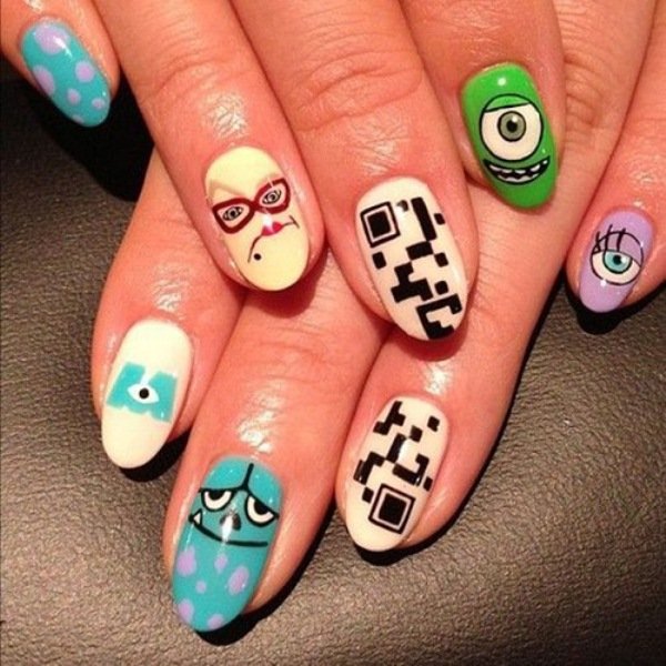 Bosan dengan Nail Art atau Kuteks yang Itu-itu Saja? Coba Tren Nail Art untuk Winter Ini!