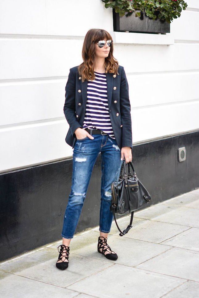 5-stripes-ripped-jeans