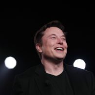 Kisah Sukses Elon Musk, dari Korban Bully Sampai jadi Orang Terkaya di Dunia