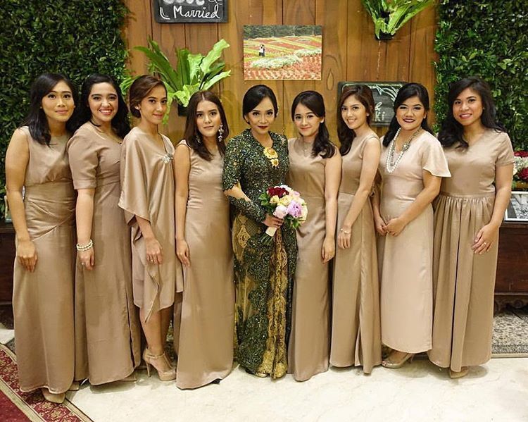 seragam bridesmaid