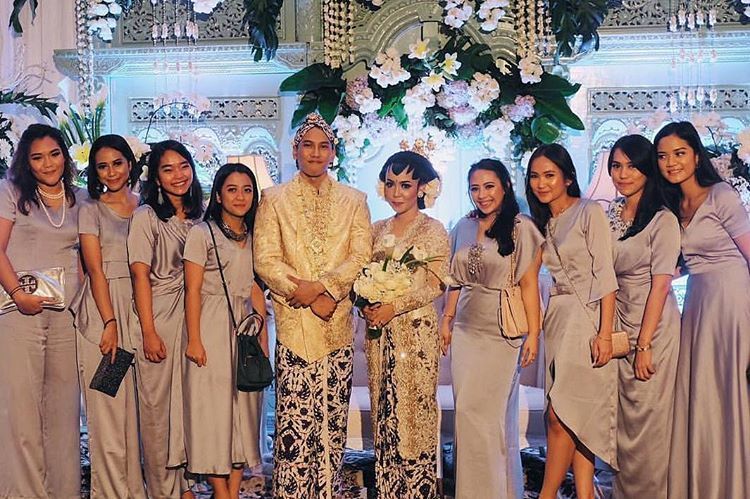 seragam bridesmaid