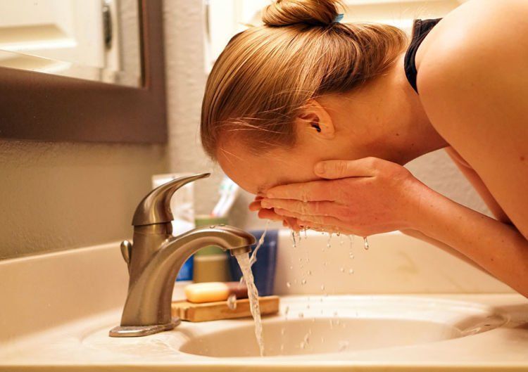 lebih rajin cuci muka menjelang mens