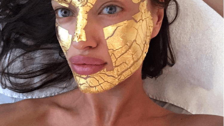 Cantik Itu Mahal, Masker Wajah Model Victoria Secret Ini Harganya Empat Juta Lebih. Apa Khasiatnya?