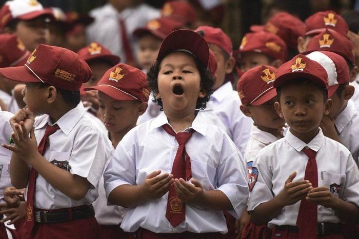 5 Hal yang Biasanya Bikin Cowok Berantem Waktu Masa Kecil. Konyol Tapi Bikin Hidup Lebih Seru!