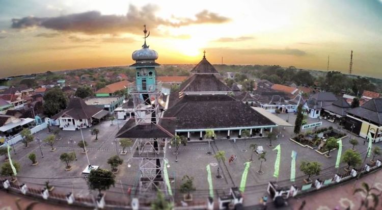 Demak