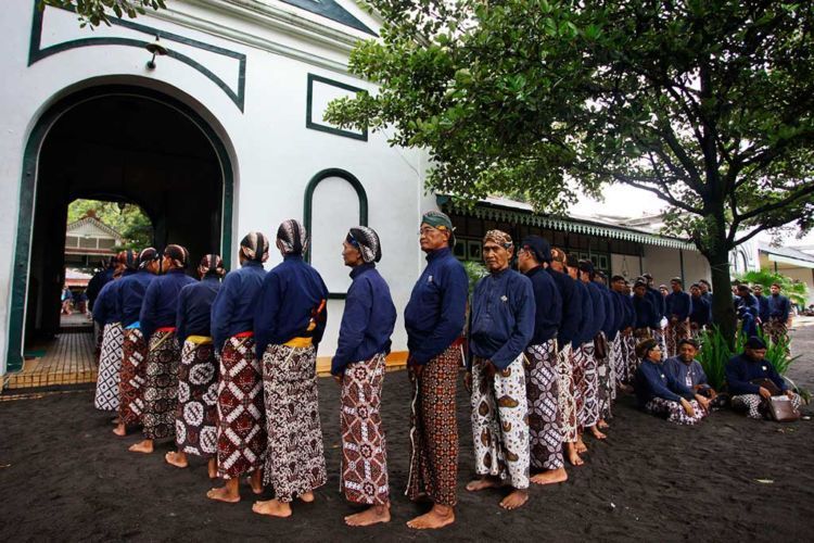 karena dalam hidup, uang tak melulu jadi nomor satu