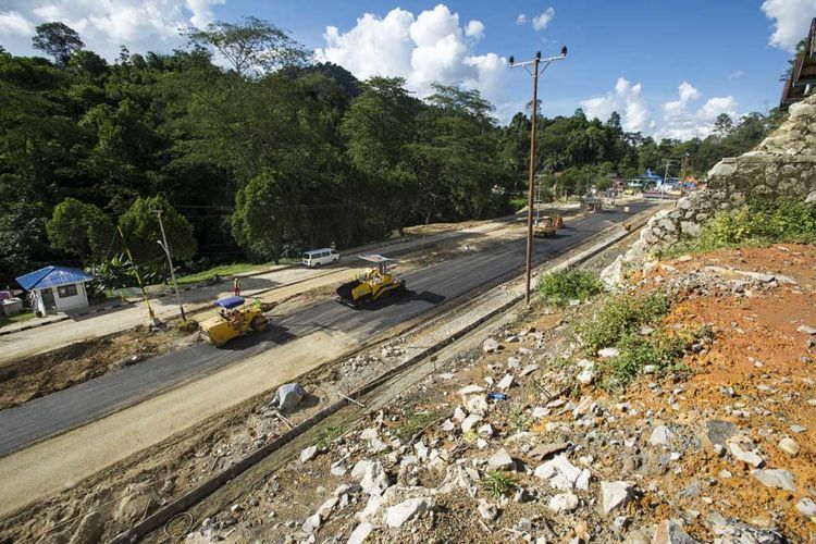 proyek pelebaran jalan sudah dimulai