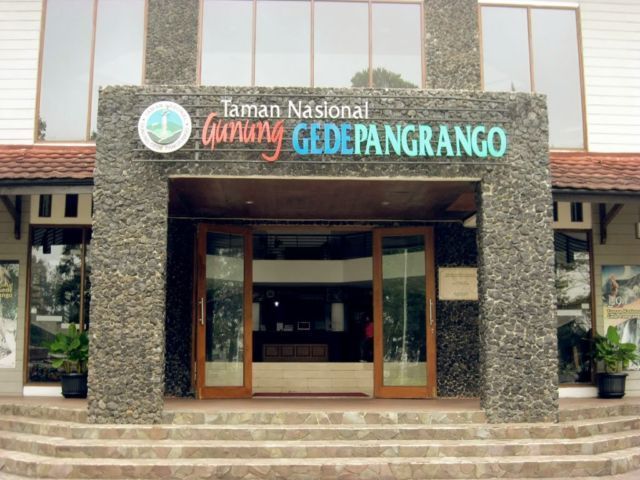 Kantor TNGGP untuk penukaran simaksi