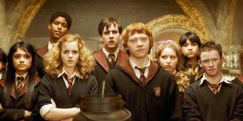 Nggak Semua Orang Suka Harry Potter Lho, Rapper Belgia Ini Malah Sindir JK Rowling Lewat Lagunya