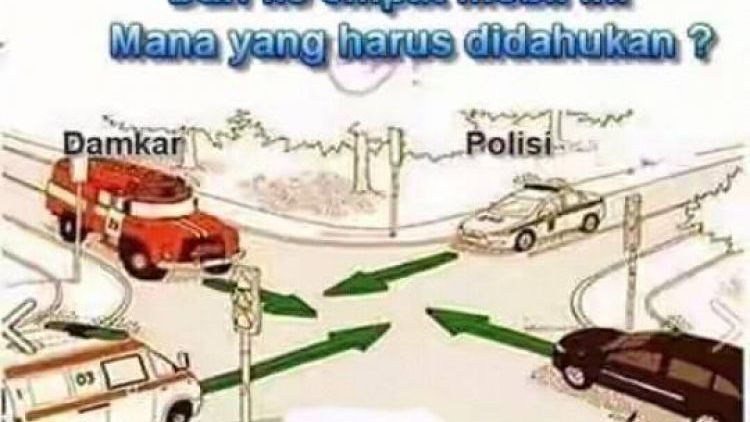 Tebak! Mobil Mana yang Harus Didahulukan? Kalau Salah Ketahuan Kamu yang Suka Bikin Macet Jalanan