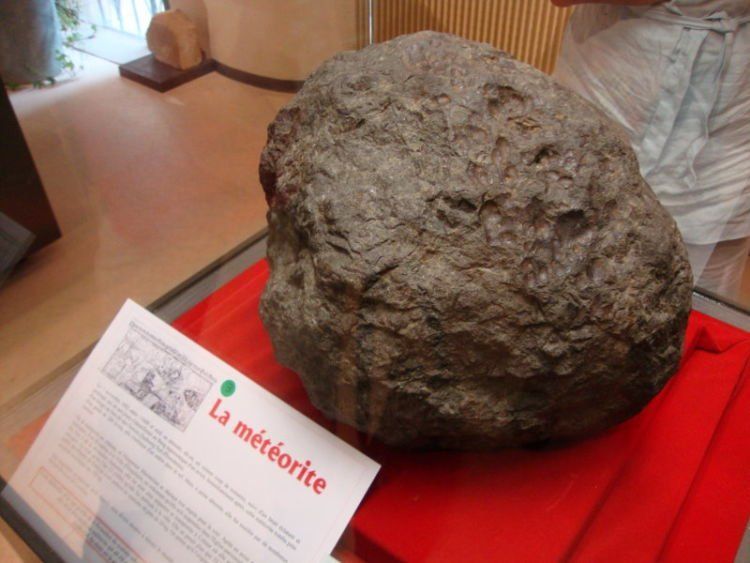 Meteorite tertua yang pernah ditemukan