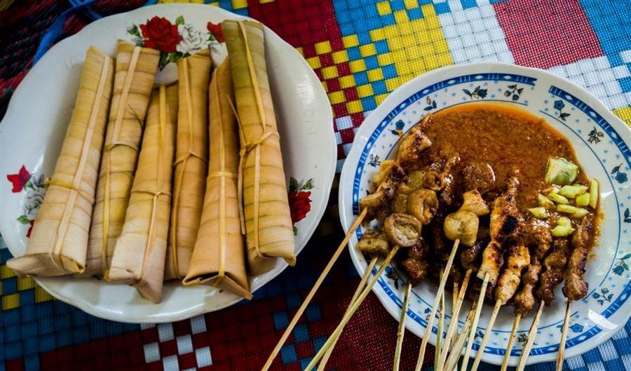 5 Kuliner Khas Lombok Ini Wajib Kamu Coba, Dijamin Lidahmu Akan Terkesima!