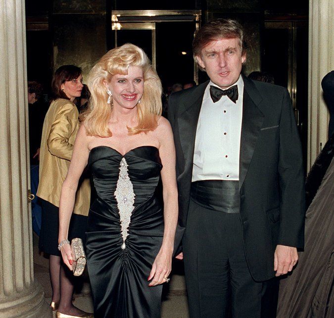 Sejak pernikahan pertama dengan Ivana, Trump sudah nggak hobi pakai cincin pernikahan